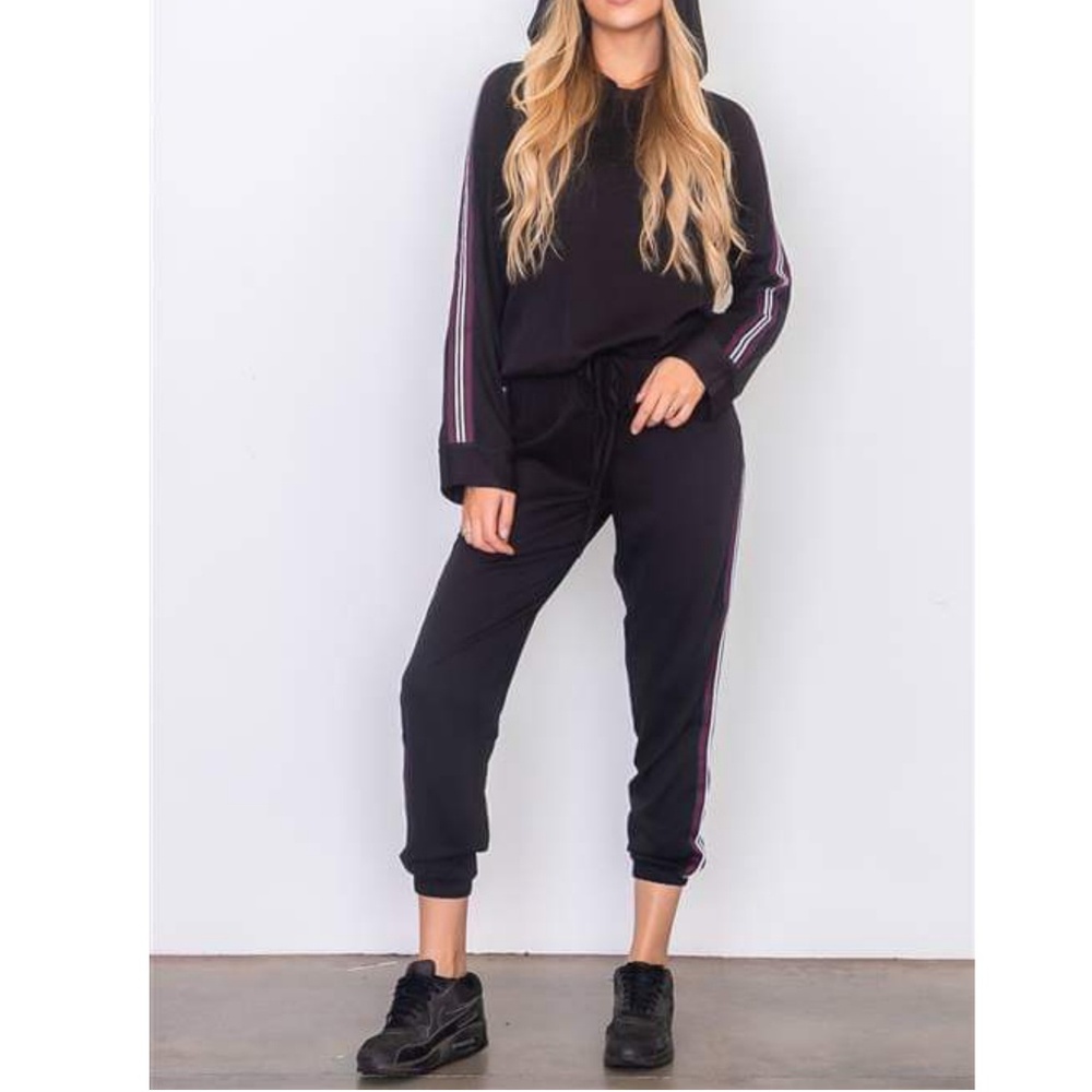 FAST PACE STRIPED WOVEN JOGGER HOODIE SET (BLACK) - Picture 7 of 8